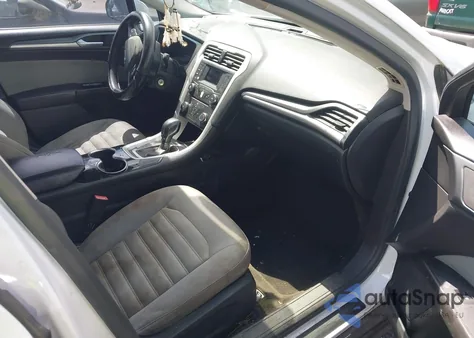 2014 Ford Fusion S из США, поврежденный, VIN 1FA6P0G76E5371205